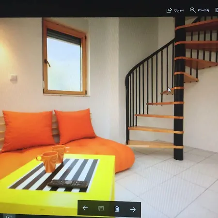 Porta Apartmán *
